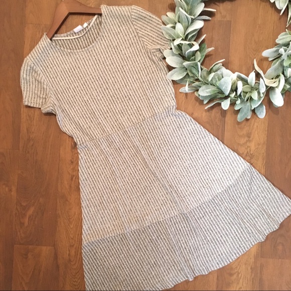 GAP Ribbed Fit & Flare Light Grey Dress Medium - Picture 3 of 8